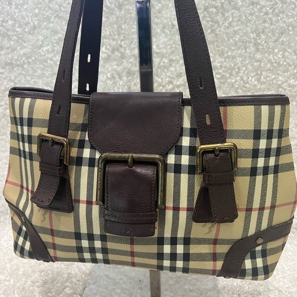 BURBERRY Vintage Buckle Haymarket Handle Bag. - Picture 1 of 16
